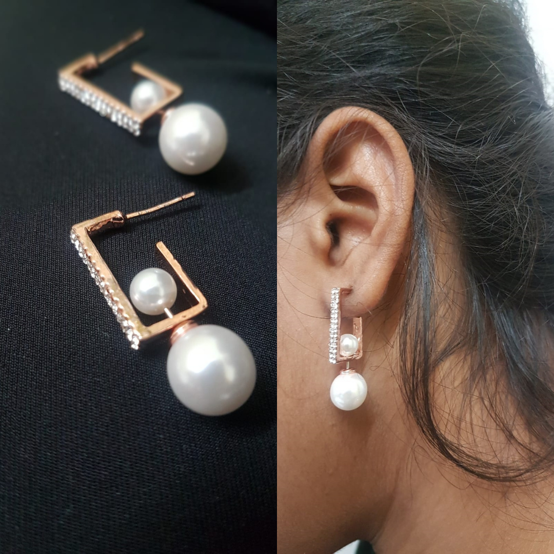 Golden Frame Pearl Drops
