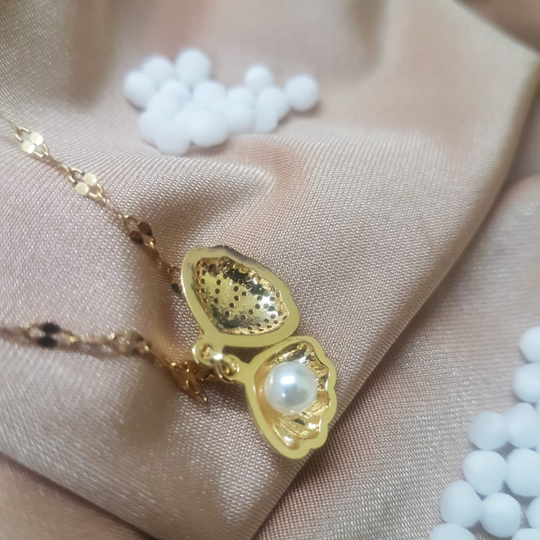 Scallop Necklace