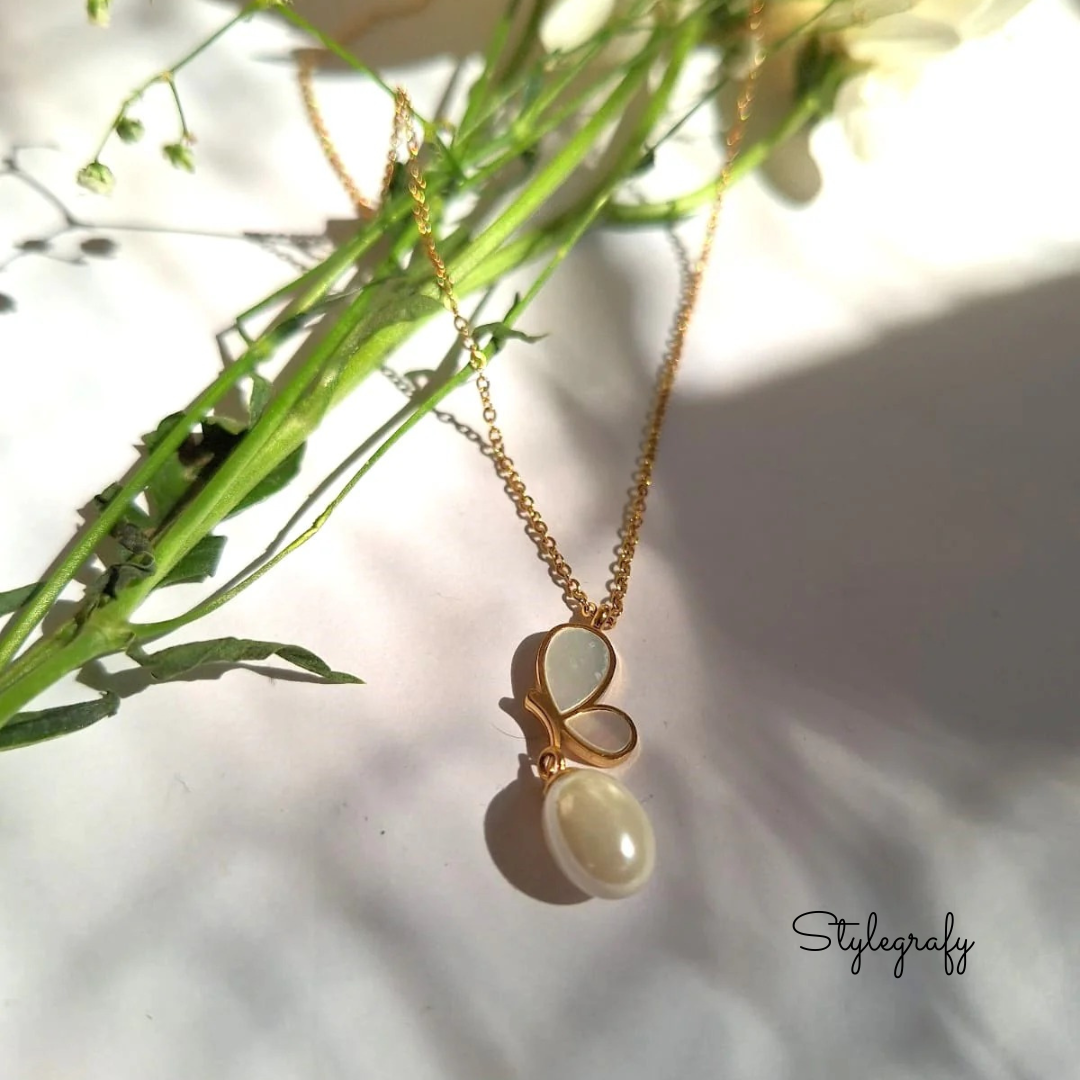 Collect Moments Necklace