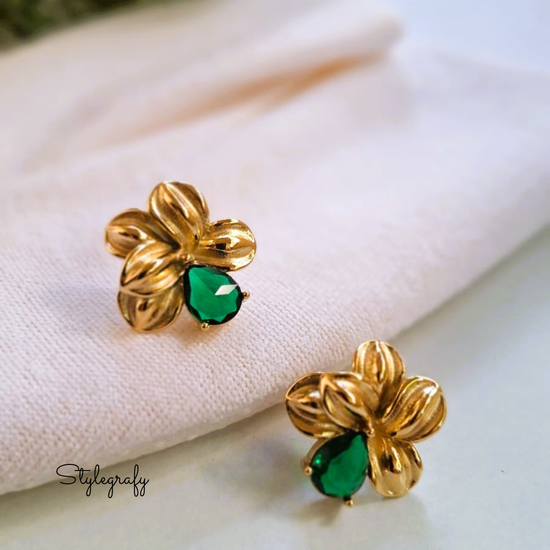 Jasmine Studs