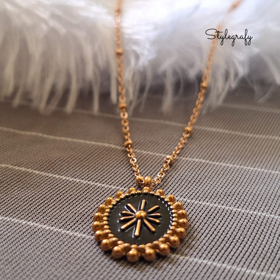 Vintage Look Necklace