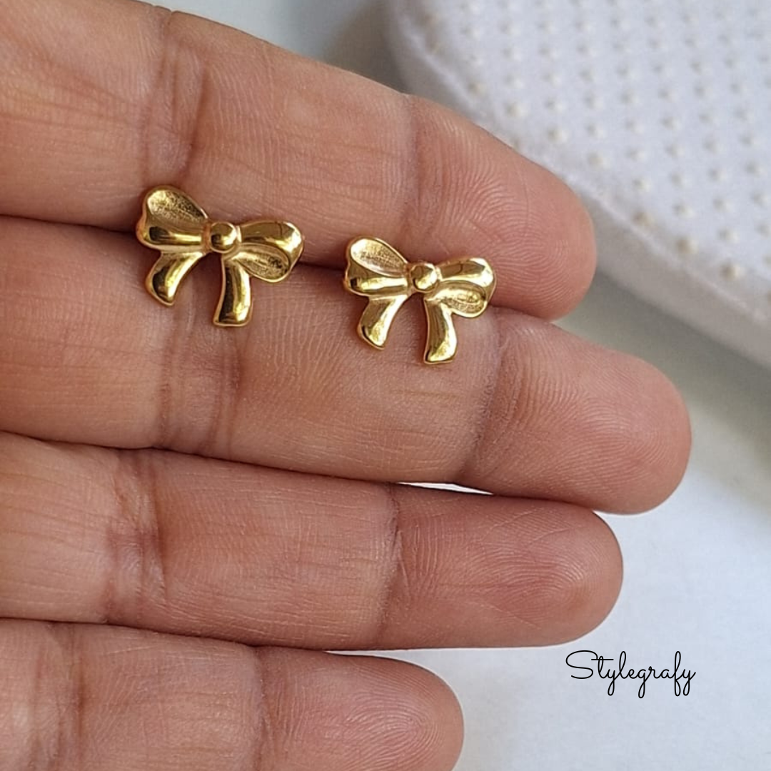 Mini Bow Studs