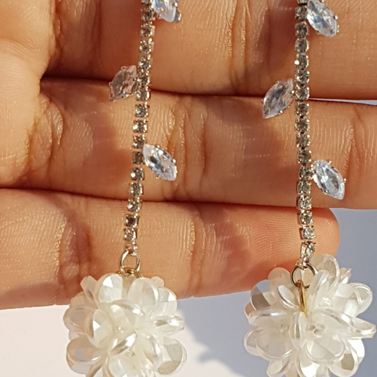 Blooming Daisy Dangle Drops