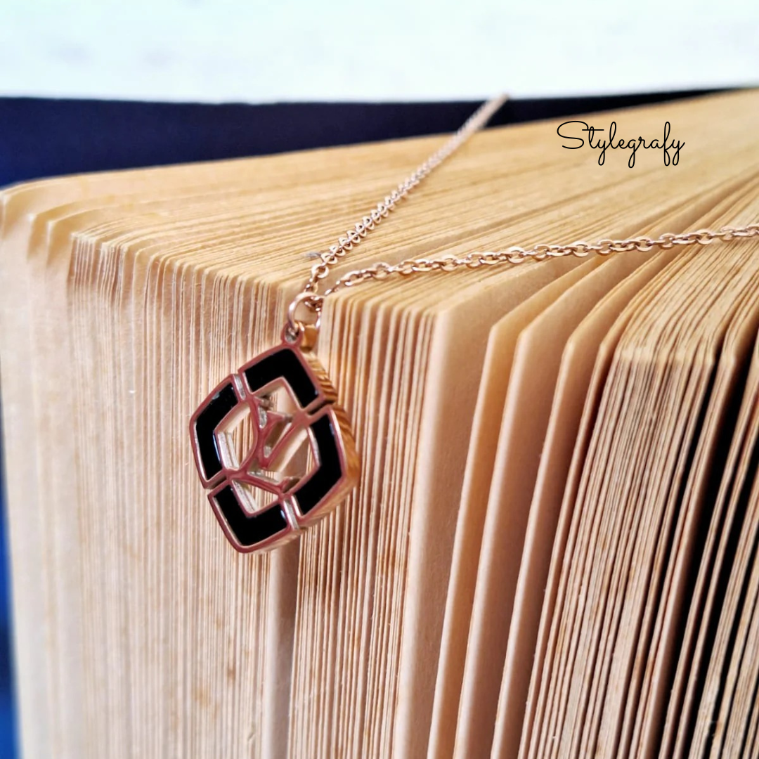 Style Game Necklace