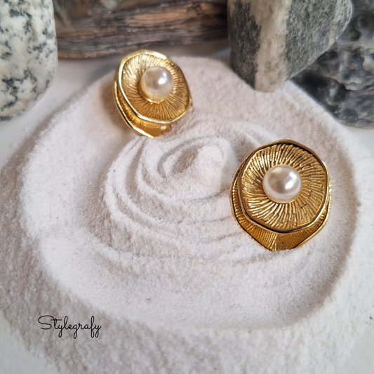 White Pearl Oyster Studs