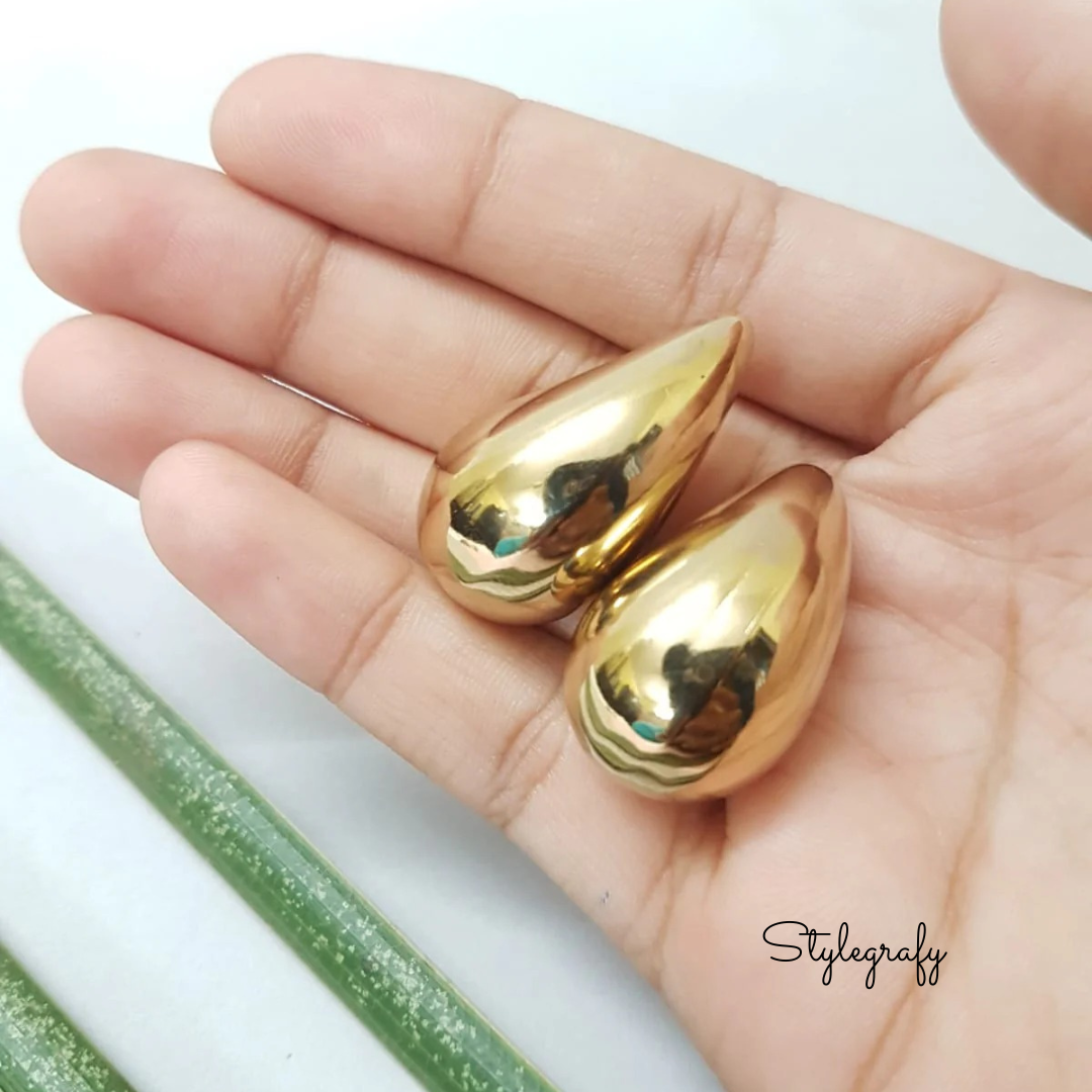 Charming Teardrop Earrings