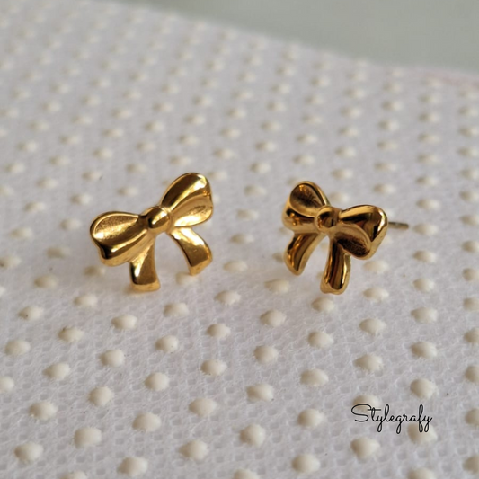 Mini Bow Studs