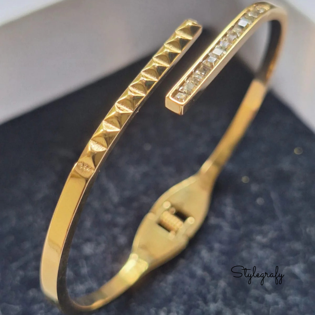 Golden Janet Bracelet