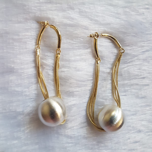 Grey Pearl Multichain Earrings